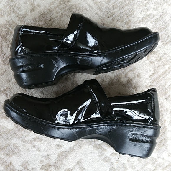 NWOT B.O.C. Concept Patent Leather Wedge Chunky Heel Mules Clogs 8M Black Glossy - Picture 9 of 15